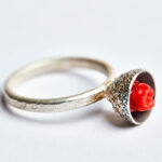 Ring Cupula mit Koralle